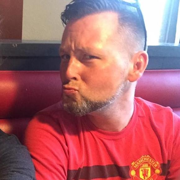 Meet your Posher, Robert - Picture 1 of 1